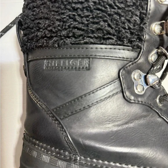 Tommy Hilfiger Woman’s Black and Gray Lace-Up Boots sz 10 - Picture 5 of 9